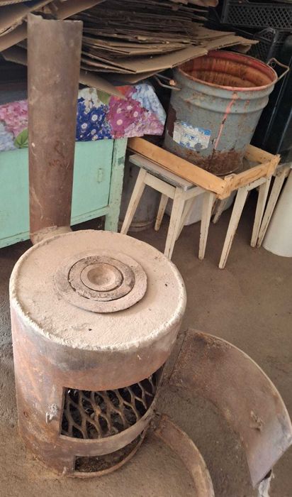 Продается угольно-дровянная печь. Буржуйка.