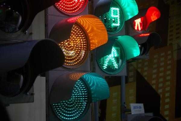 СВЕТОФОРЫ транспортные пешеходные мобильные