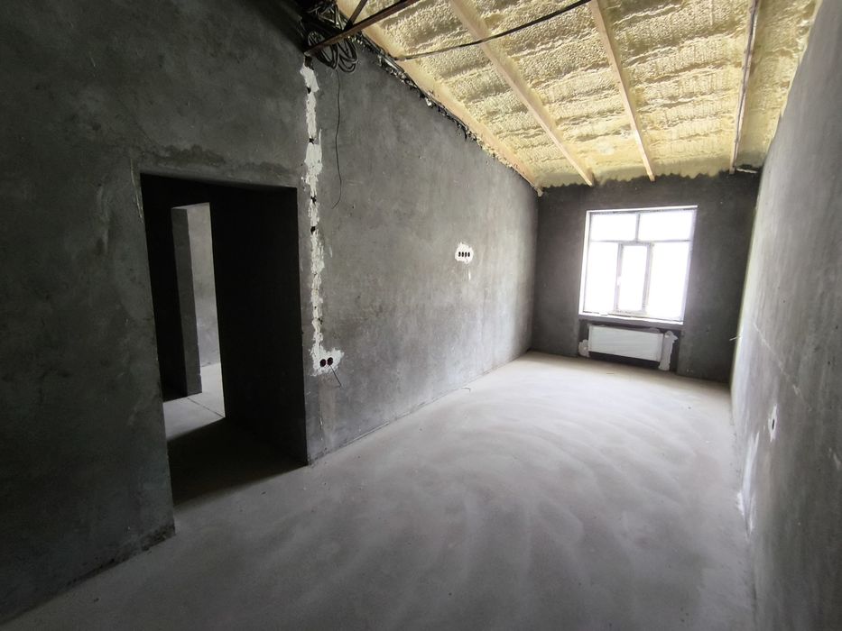 Продаю свою 5 комнатную квартиру, дуплекс.