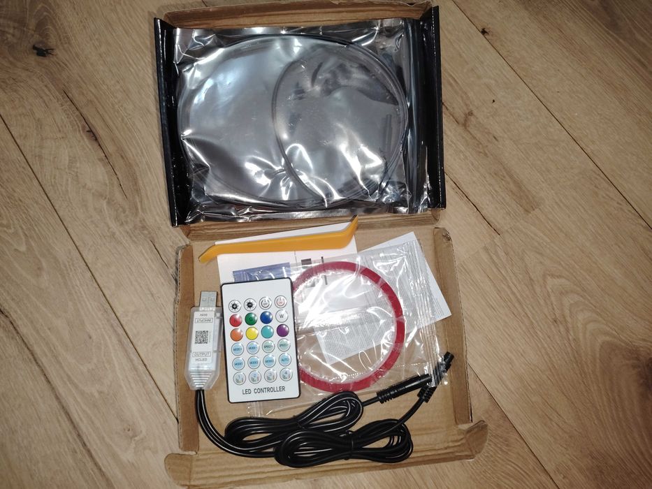 Авто система за Амбиентно Осветление LED