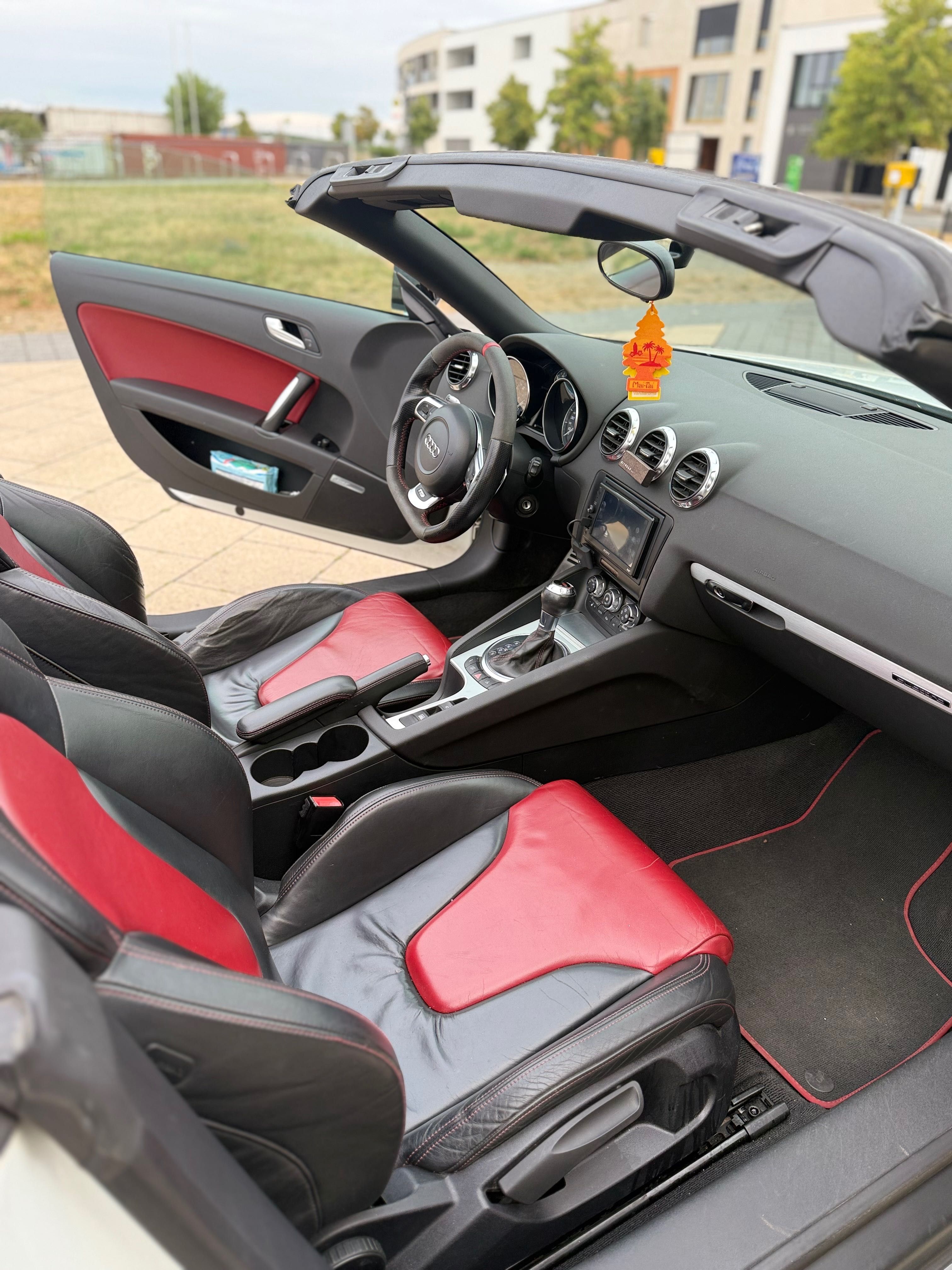 Audi TTS 272 CP Acte germania