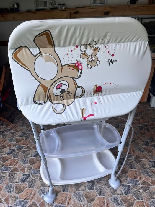 Вана за къпане и повивалник