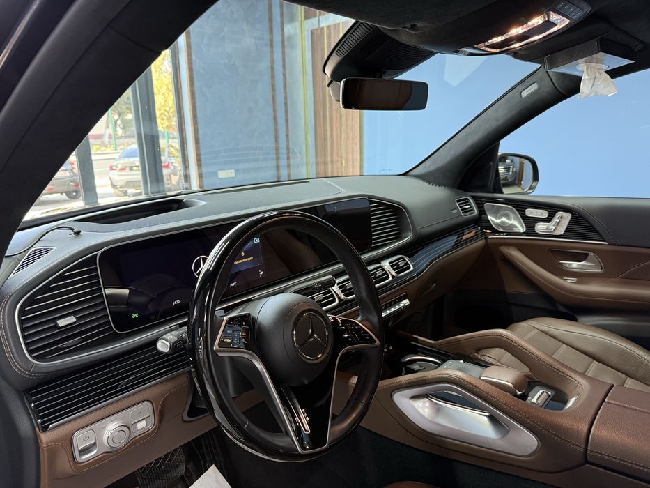 В продаже Mercedes Benz GLE