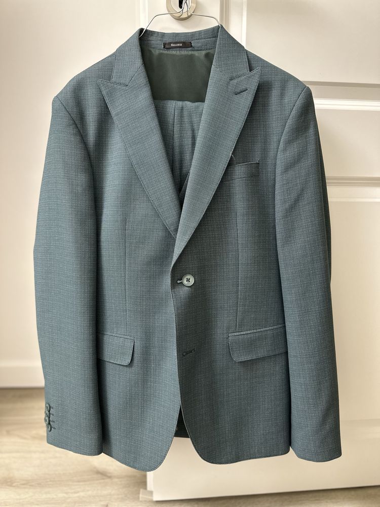 Vand costum elegant
