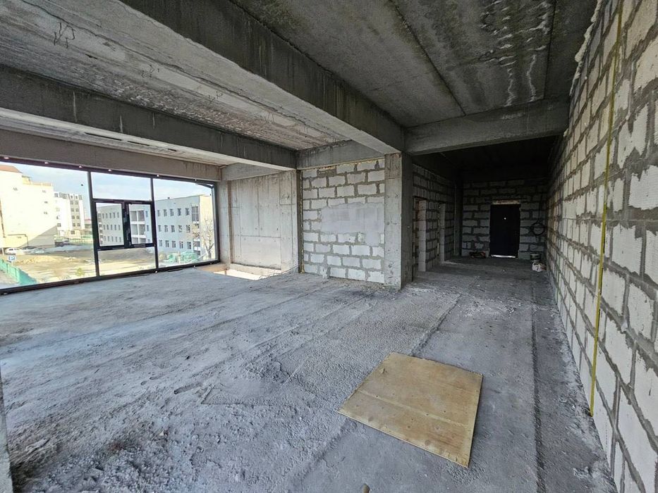 Срочно продается трёхкомнатная квартира второй этаж