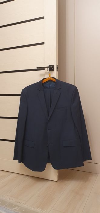 Продам костюм мужской