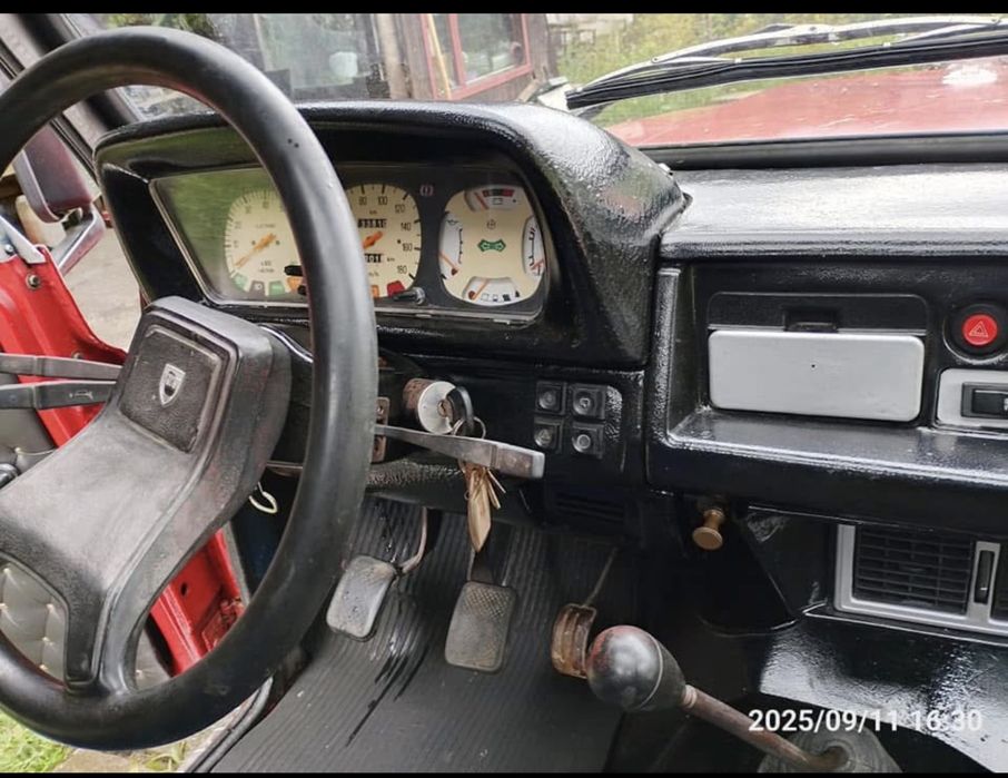 Vand Aro camioneta 320