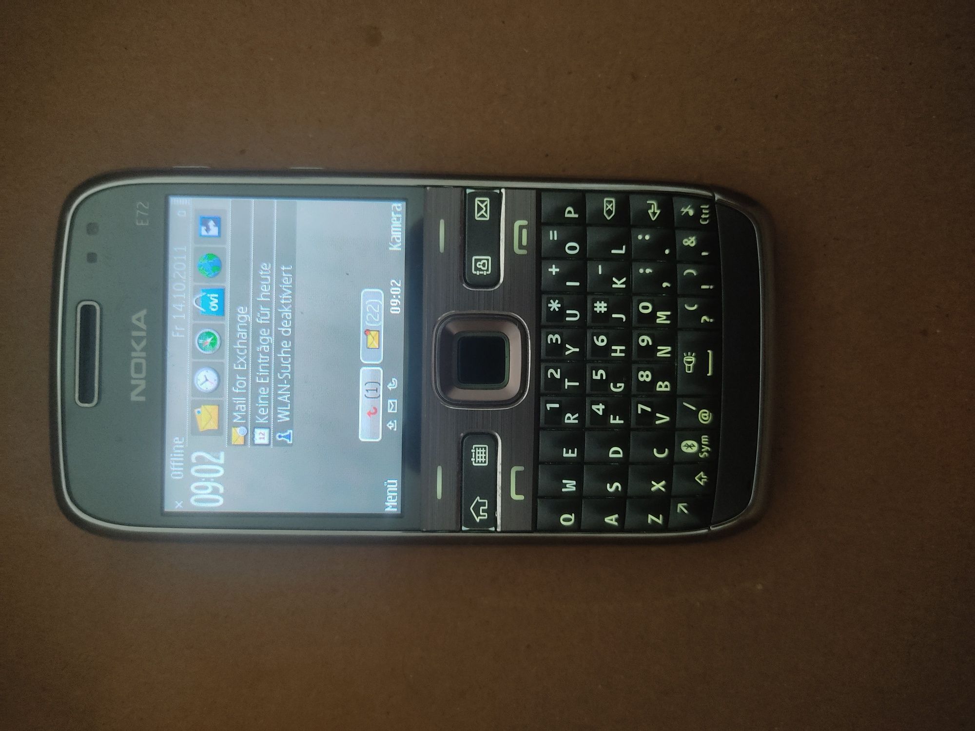 Телефон Nokia e72