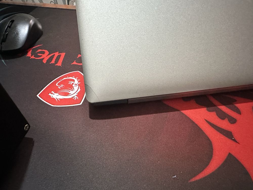 Lenovo i3 ssd 256 quyilgan