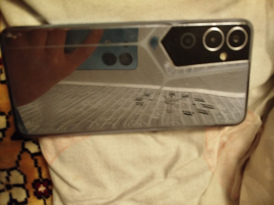 Телефон в отличном соснаяние марка техно пова 2