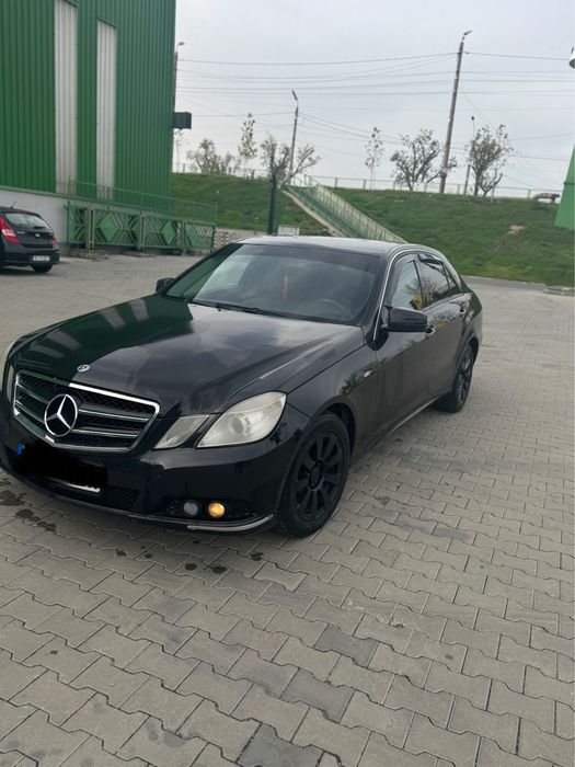 Vand  sau schimb e220!!