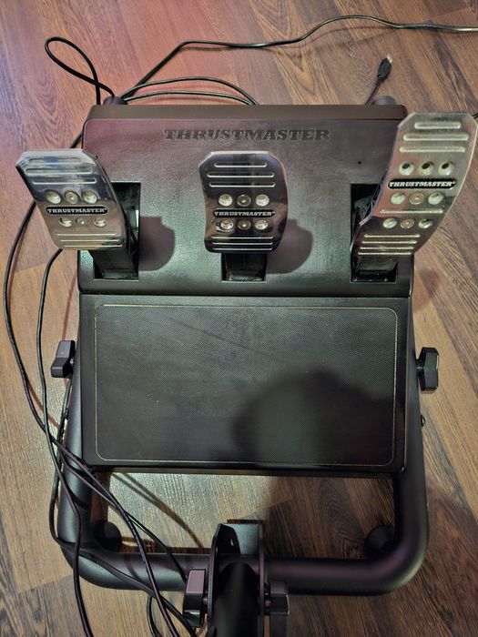 Set Volan Thrustmaster T300 RS + Schimbator + Pedale + Suport
