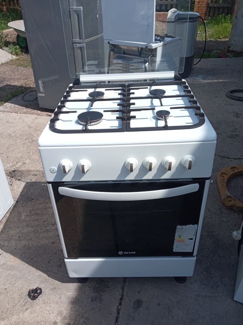 Продам газовую плиту