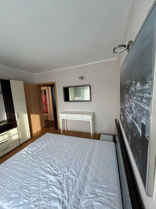 Apartament Peretele Roșu 2 camere București