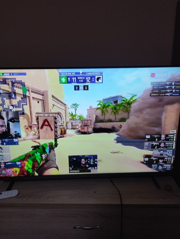 PHILIPS 43PUS7608 UHD LED SMART TV + Google Chromecast