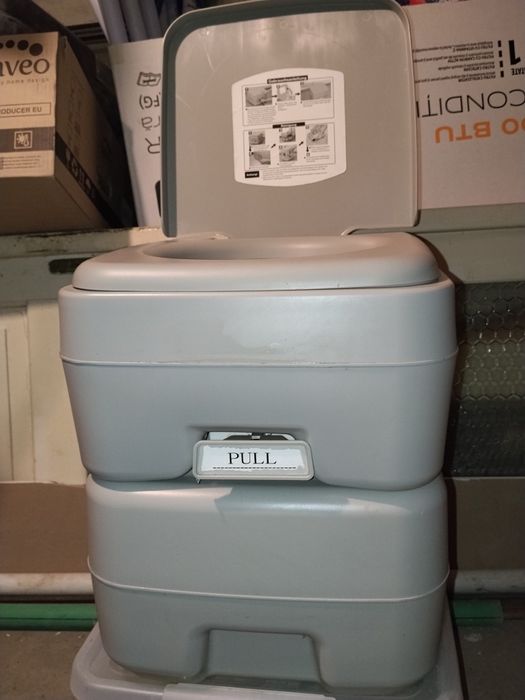 Toaleta ecologica portabila