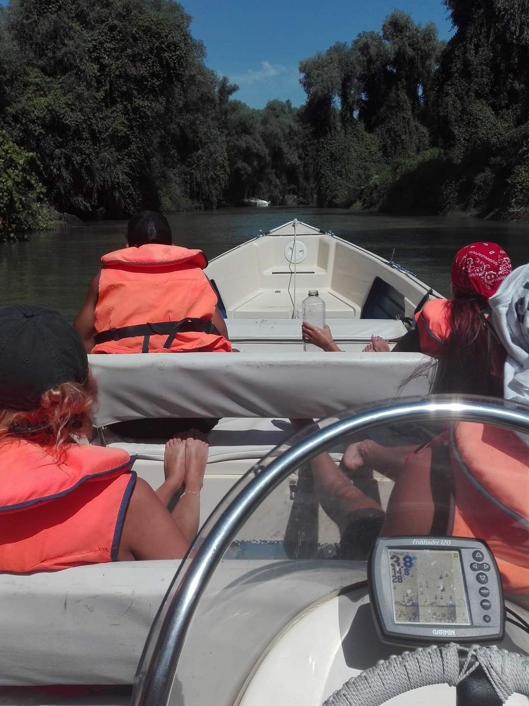 Ecursii cu barca in delta dunarii
