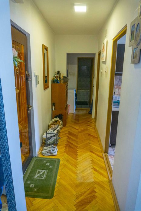 Apartament de vanzare 2 camere Reghin