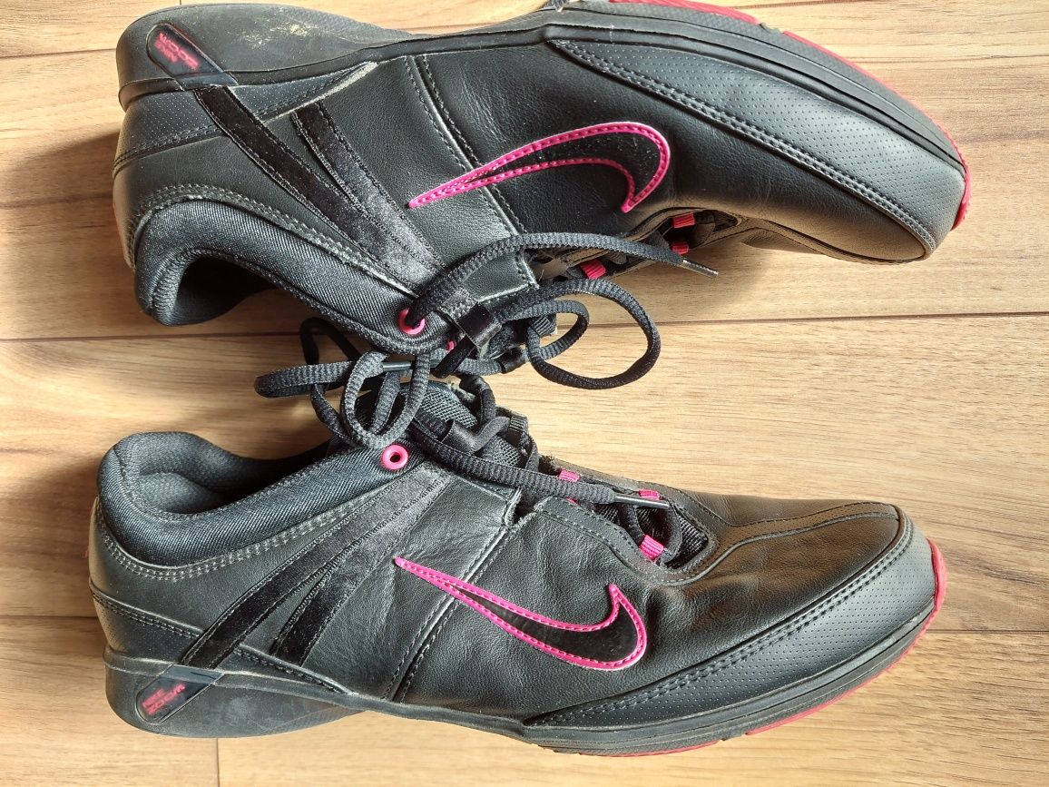 Pantofi sport Nike de dama din piele M41