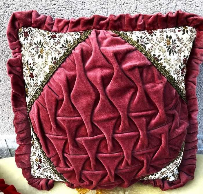 Set deosebit-3 perne decorative-catifea-broderie manuala-Germania