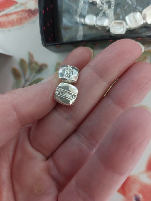 Cutie bijuterii Avon