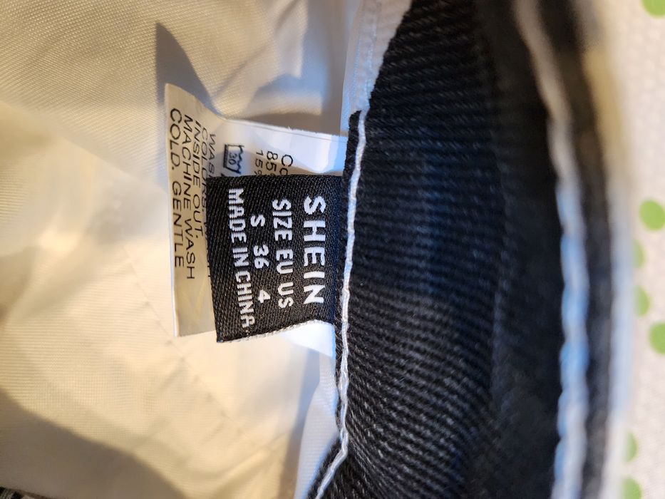 Черно бели дънки