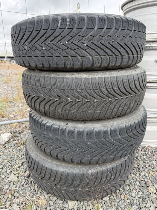 175/70R14 Roti iarna VW Polo  Pirelli