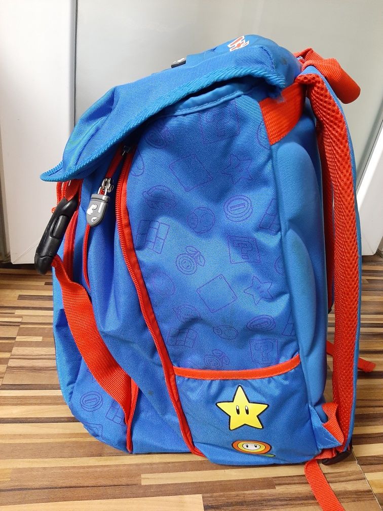 Vând rucsac Super Mario