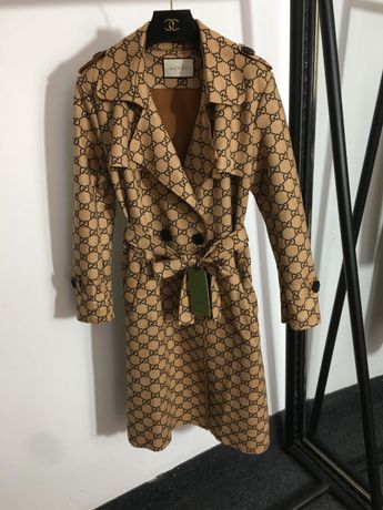 Trench Gucci model lux