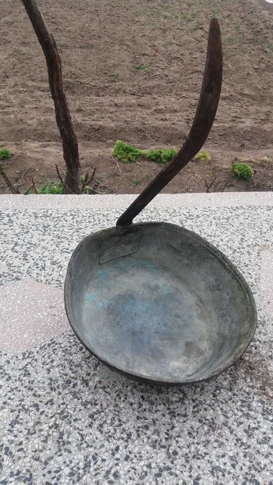 Медни, старинни съдове