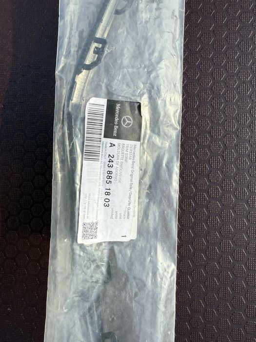 Мерцедес EQB лайсна броня AMG