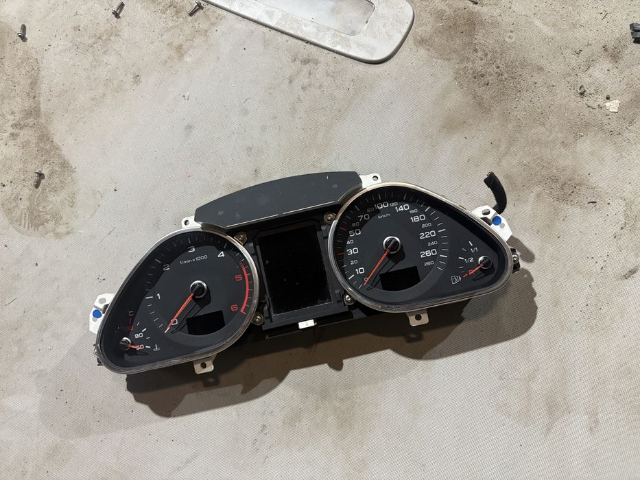 Audi Q7 3.0 tdi 2013 година Километраж