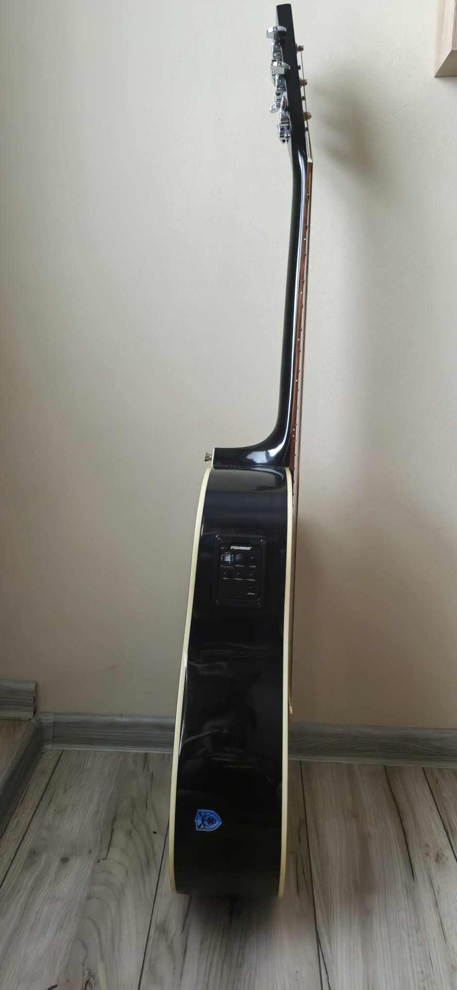 Chitara electro-acustica