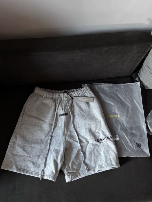 Pantaloni scurti Essentials