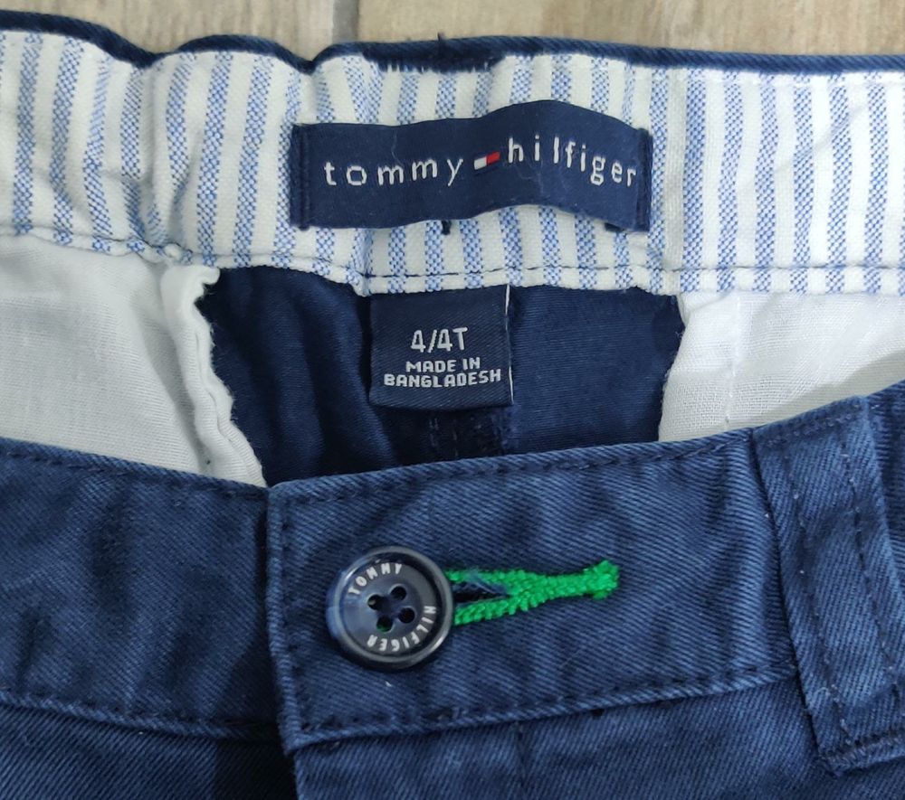 Pantaloni pentru băieți. Pentru 4 ani , Tommy Hilfger