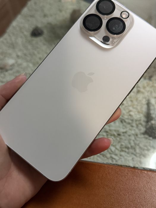 Iphone 15 pro max 256 GB WHITE