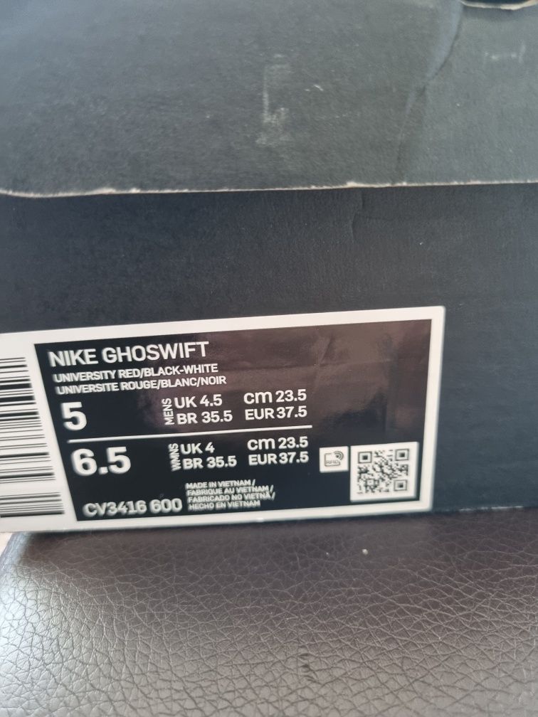 Маратонки Nike  GHOSWIFT