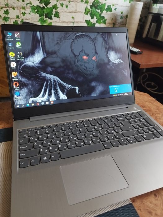 Продам ноутбук Lenovo IdeaPad 3