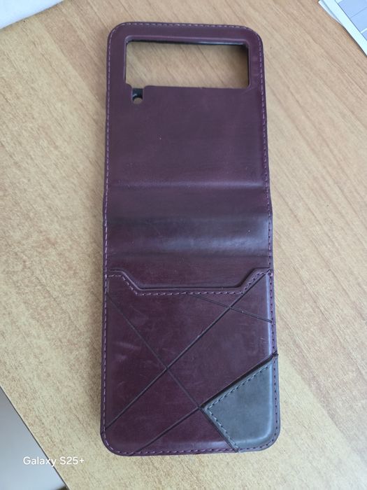 Samsung flip 4 кожен калъф