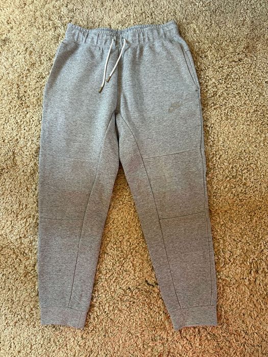 Nike tech pantaloni mărimea S