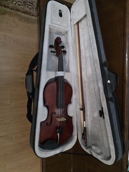 Скрипка размер 4/4 (полноразмерная)