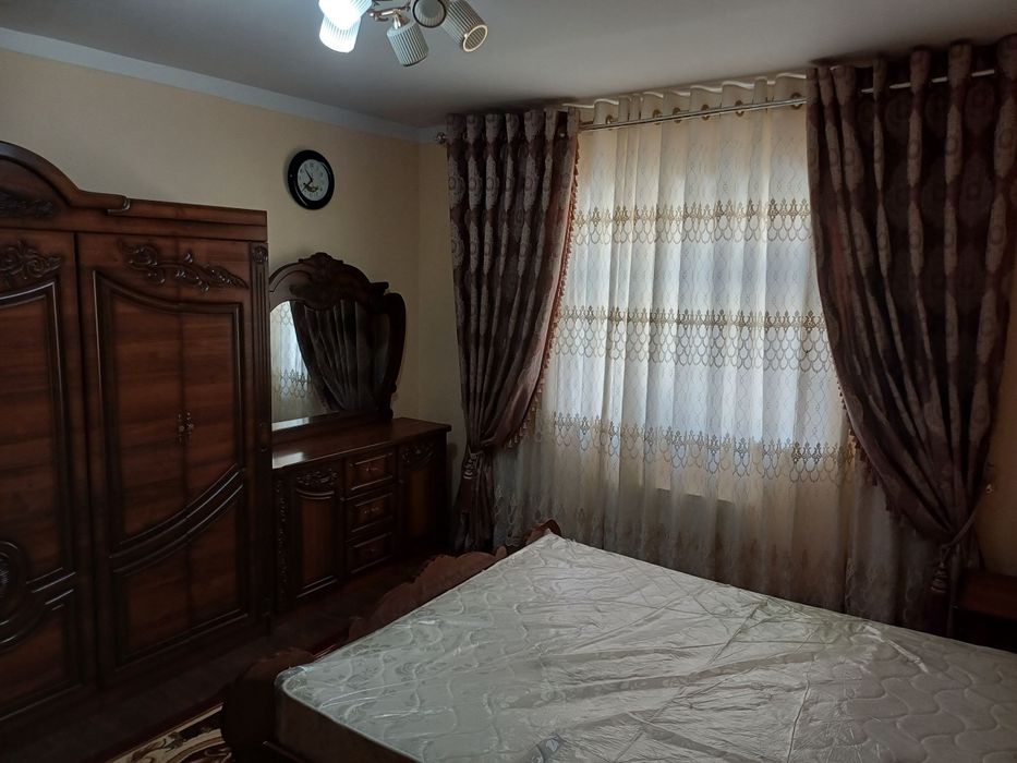 2 хонали квартира барча жихозлари билан ижарага куйилади.7-кичик нохия