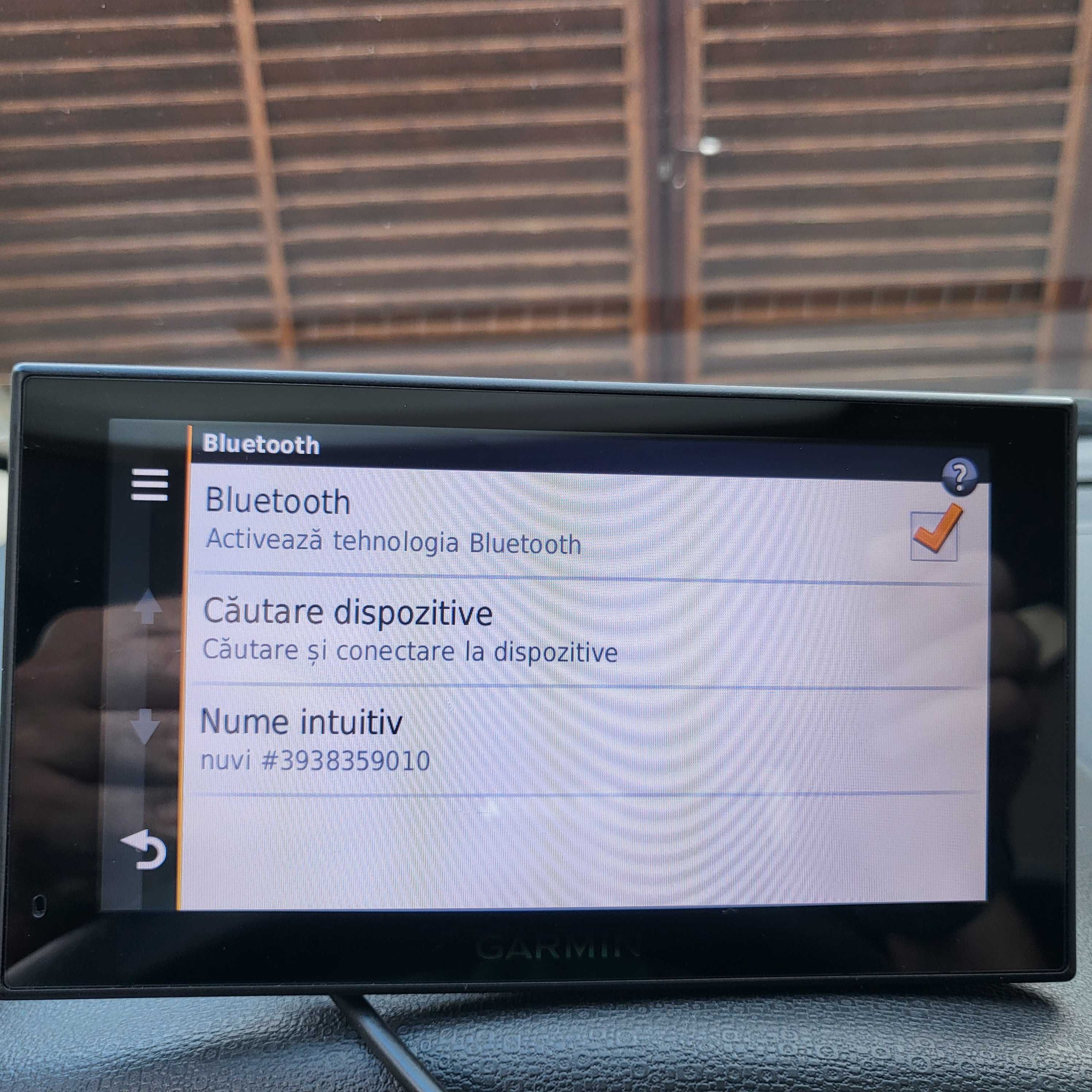 GPS Garmin Nuvi 2699-display 6.1"-Bluetooth-comanda vocala