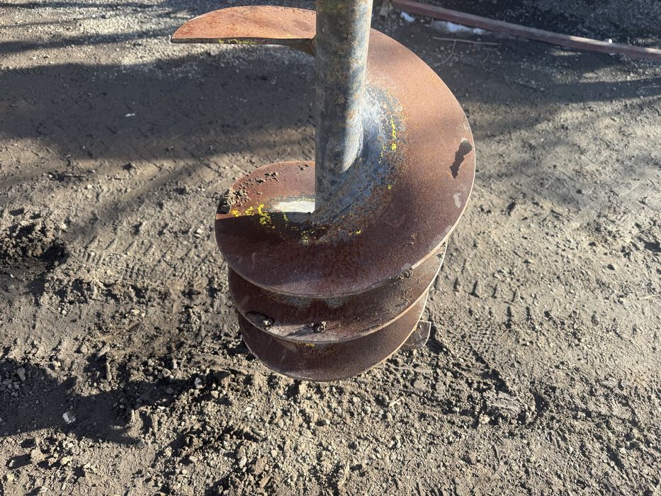 Sfredel burghiu foreza gropi pamant