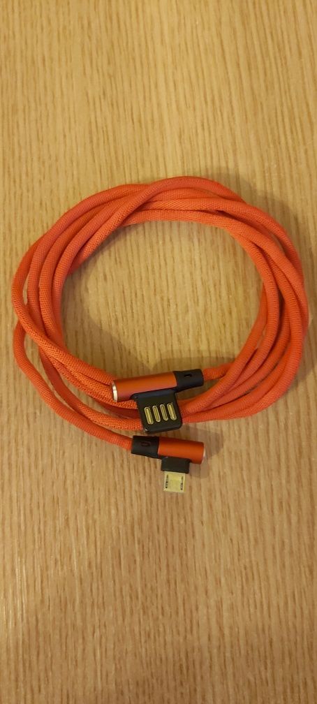 Vand cablu încărcare telefon micro USB si USB