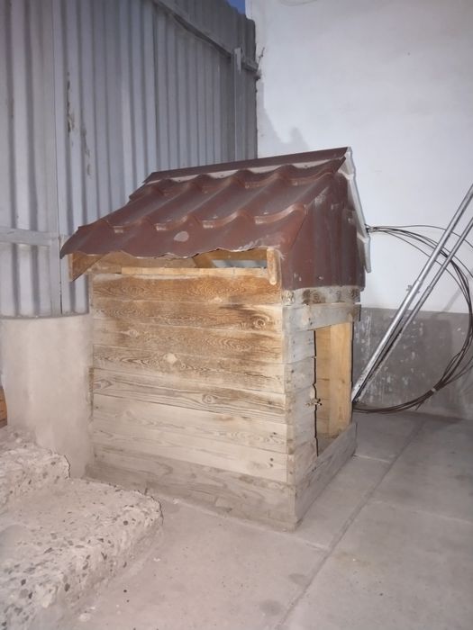Продам будку для собаки