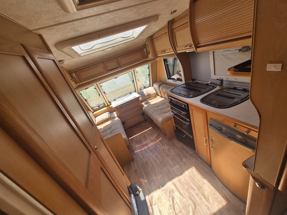 Rulota Elddis Odyssey 484 4/5 locuri 2008