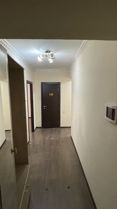 Uy arenda beramiz sergili yangi hayot 2 hona 68 kv