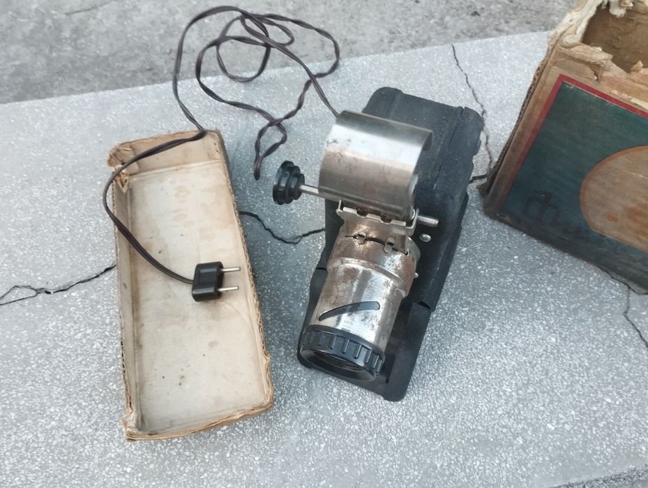 Руски филмоскоп Ф-5 1957 / диапроектор