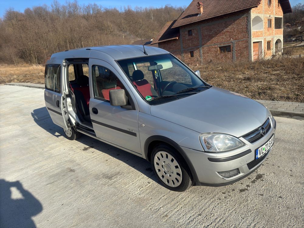 Opel combo tour 1.6 benzina